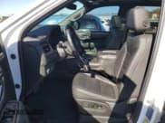 ✅ 2021 Chevrolet Suburban LT • VIN: 1GNSKCKD2MR226411 • Lot: 78835004. Wystawiony na Copart z przebiegiem 76 840 mil. Bezpłatny archiwum sprzedaży aukcyjnych z USA i szczegółowy raport historii pojazdu na DreamBid. Zdjęcie 7.