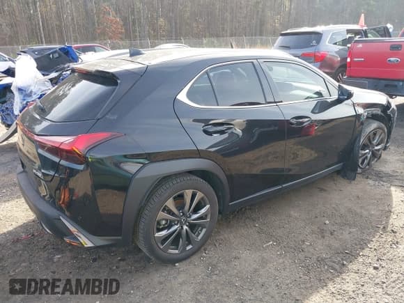 ✅ 2021 Lexus UX 200 F Sport • VIN: JTHE3JBH1M2042126 • Lot: 41128485. Wystawiony na IAAI z przebiegiem 22 033 mil. Bezpłatny archiwum sprzedaży aukcyjnych z USA i szczegółowy raport historii pojazdu na DreamBid. Zdjęcie 4.