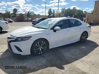 2020 Toyota Camry Hybrid SE z VIN 4T1G31AK2LU522276, wystawiony jako Copart lot #86307915 z przebiegiem 125 899 mil mil oraz Czysty tytuł • Clean title. Historia ofert i sprzedaży dostępna na DreamBid. Obrazek 1.