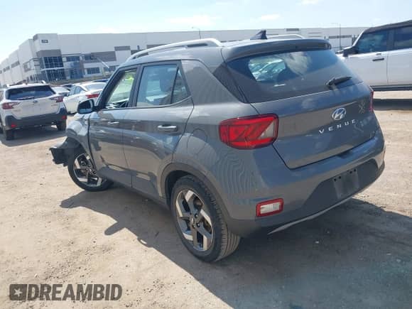 2021 Hyundai Venue SEL z VIN KMHRC8A30MU105444, wystawiony jako IAAI lot #43313410 z przebiegiem 57 233 mil mil oraz . Historia ofert i sprzedaży dostępna na DreamBid. Obrazek 3.