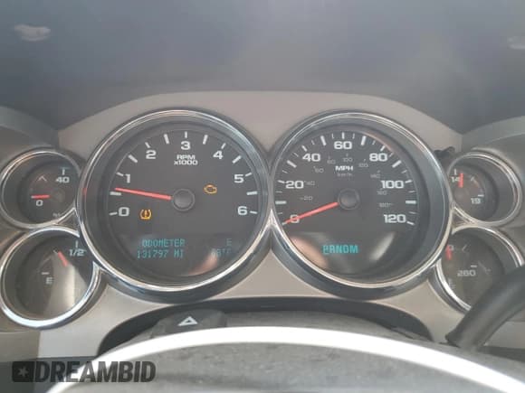 ✅ 2009 GMC Sierra 1500 • VIN: 2GTEK23M691133938 • Lot: 59057295. Wystawiony na Copart z przebiegiem 131 797 mil. Bezpłatny archiwum sprzedaży aukcyjnych z USA i szczegółowy raport historii pojazdu na DreamBid. Zdjęcie 9.