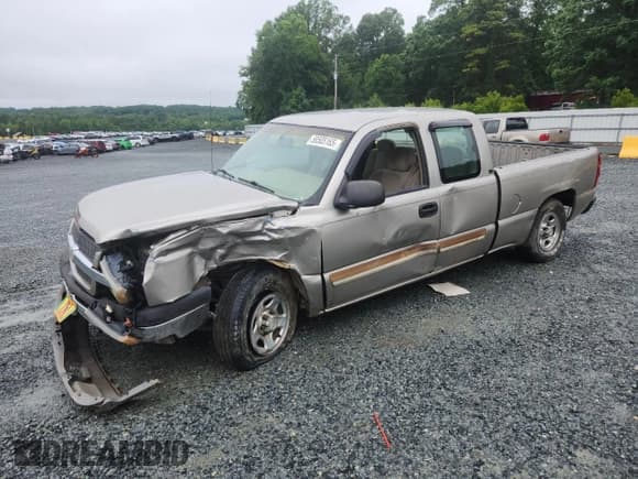 ✅ 2003 Chevrolet Silverado 1500 LS • VIN: 2GCEC19X631389044 • Lot: 58505165. Wystawiony na Copart z przebiegiem Nie podano. Bezpłatny archiwum sprzedaży aukcyjnych z USA i szczegółowy raport historii pojazdu na DreamBid. Zdjęcie 1.