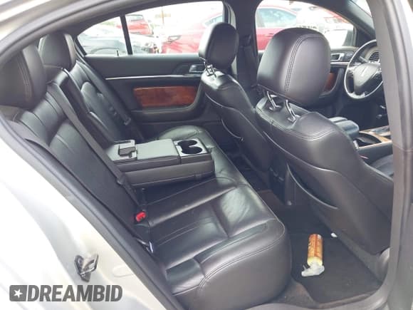 ✅ 2013 Lincoln MKS EcoBoost • VIN: 1LNHL9FT7DG617341 • Lot: 42723688. Listed on IAAI with 146,197 mi. Free auction sales archive from the USA and detailed vehicle history report at DreamBid. Image 8.