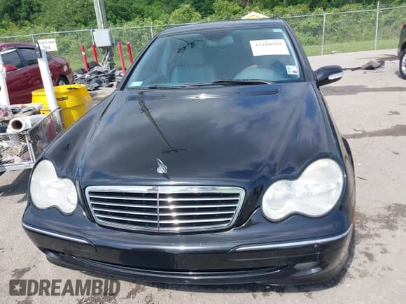 ✅ 2004 Mercedes-Benz C 230 Kompressor • VIN: WDBRF40J64F505984 • Lot: 42108989. Listed on IAAI with 120,383 mi. Free auction sales archive from the USA and detailed vehicle history report at DreamBid. Image 12.