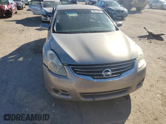 ✅ 2011 Nissan Altima S • VIN: 1N4AL2AP8BC137469 • Lot: 90914405. Listed on Copart with 171,474 mi. Free auction sales archive from the USA and detailed vehicle history report at DreamBid. Image 5.