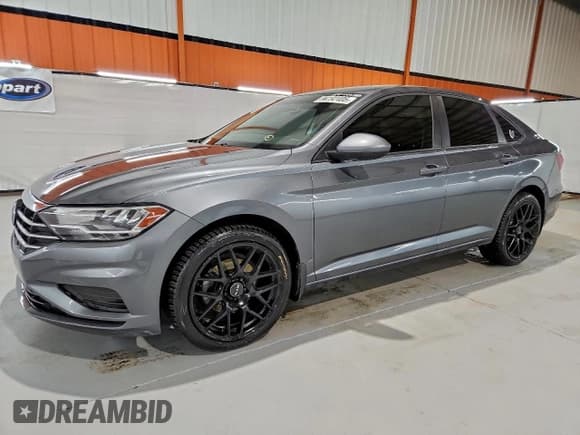 ✅ 2019 Volkswagen Jetta S • VIN: 3VWN57BU4KM008566 • Lot: 94192405. Listed on Copart with 124,660 mi. Free auction sales archive from the USA and detailed vehicle history report at DreamBid. Image 1.