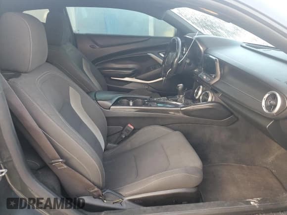 ✅ 2017 Chevrolet Camaro 1SS • VIN: 1G1FE1R73H0212509 • Лот: 69986115. Опубликован ранее на Copart с пробегом 86 263 миль. Бесплатный доступ к архиву аукционных продаж из США и подробный отчёт об истории автомобиля на DreamBid. Изображение 7.