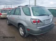 ✅ 2002 Lexus RX 300 • VIN: JTJGF10U420143491 • Lot: 43285107. Wystawiony na IAAI z przebiegiem 277 671 mil. Bezpłatny archiwum sprzedaży aukcyjnych z USA i szczegółowy raport historii pojazdu na DreamBid. Zdjęcie 14.