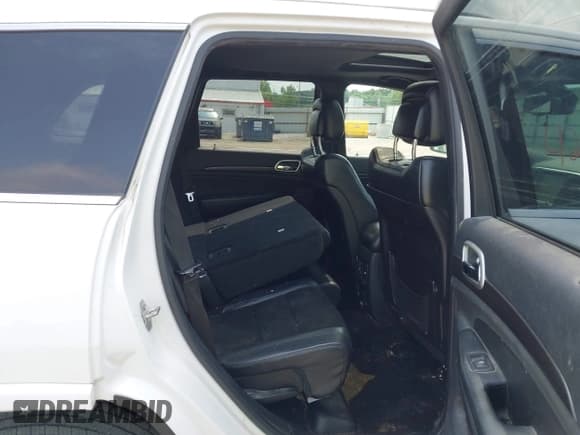 ✅ 2015 Jeep Grand Cherokee Altitude • VIN: 1C4RJFAG8FC941996 • Лот: 42868604. Опубликован ранее на IAAI с пробегом 184 836 миль. Бесплатный доступ к архиву аукционных продаж из США и подробный отчёт об истории автомобиля на DreamBid. Изображение 8.