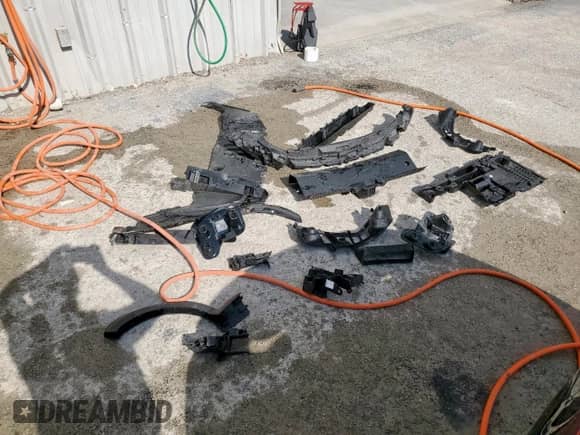 2025 Mercedes-Benz CLA 250 с VIN W1K5J4GB5SN504363, выставлен на аукционе Copart как лот 67101175 с пробегом 1 854 миль миль и Списание • Salvage title. История ставок и продаж доступна на DreamBid. Изображение 12.