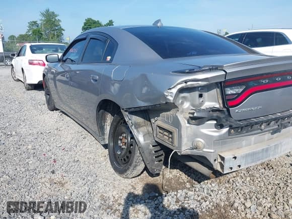 ✅ 2017 Dodge Charger Daytona 340 • VIN: 2C3CDXCT9HH572003 • Lot: 42607192. Wystawiony na IAAI z przebiegiem 114 892 mil. Bezpłatny archiwum sprzedaży aukcyjnych z USA i szczegółowy raport historii pojazdu na DreamBid. Zdjęcie 6.