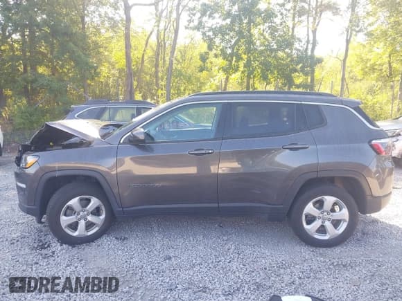 ✅ 2021 Jeep Compass Altitude • VIN: 3C4NJDBB5MT530353 • Lot: 43195373. Listed on IAAI with 65,984 mi. Free auction sales archive from the USA and detailed vehicle history report at DreamBid. Image 14.