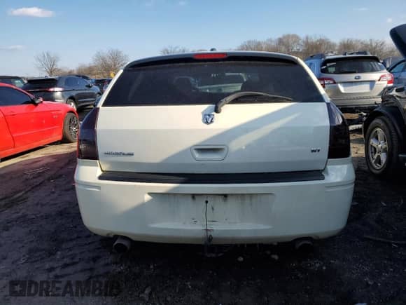 2005 Dodge Magnum RT z VIN 2D8GV58235H682430, wystawiony jako Copart lot #44499215 z przebiegiem 177 090 mil mil oraz Szkoda całkowita • Salvage title. Historia ofert i sprzedaży dostępna na DreamBid. Obrazek 6.