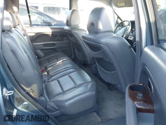 ✅ 2006 Honda Pilot EX-L • VIN: 5FNYF28606B006560 • Lot: 43682890. Wystawiony na IAAI z przebiegiem 234 688 mil. Bezpłatny archiwum sprzedaży aukcyjnych z USA i szczegółowy raport historii pojazdu na DreamBid. Zdjęcie 8.