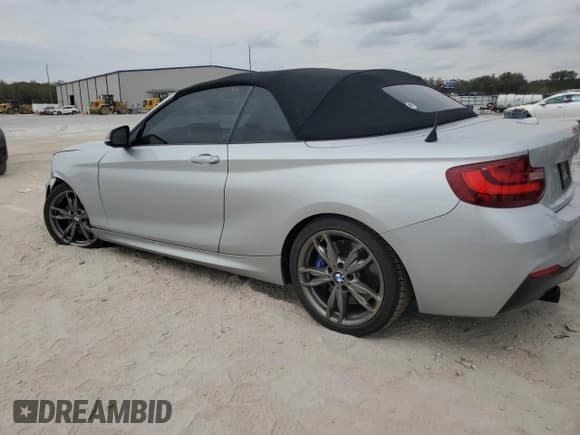 ✅ 2015 BMW 2 Series M235i • VIN: WBA1M1C54FV393824 • Lot: 45957585. Wystawiony na Copart z przebiegiem 55 741 mil. Bezpłatny archiwum sprzedaży aukcyjnych z USA i szczegółowy raport historii pojazdu na DreamBid. Zdjęcie 2.