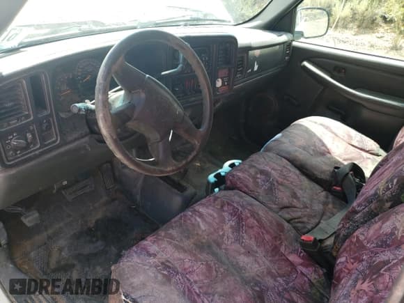 ✅ 2003 Chevrolet Silverado 1500 • VIN: 2GCEK19VX31162506 • Лот: 67140125. Опубликован ранее на Copart с пробегом 176 136 миль. Бесплатный доступ к архиву аукционных продаж из США и подробный отчёт об истории автомобиля на DreamBid. Изображение 8.