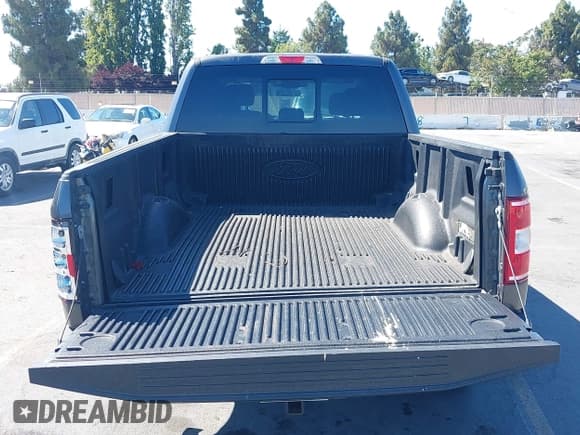 ✅ 2019 Ford F-150 XL • VIN: 1FTFW1E53KKF03550 • Lot: 42877389. Listed on IAAI with 47,199 mi. Free auction sales archive from the USA and detailed vehicle history report at DreamBid. Image 16.