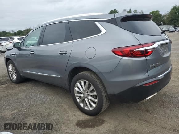 ✅ 2020 Buick Enclave Premium • VIN: 5GAEVBKW0LJ306300 • Lot: 69451555. Wystawiony na Copart z przebiegiem 83 633 mil. Bezpłatny archiwum sprzedaży aukcyjnych z USA i szczegółowy raport historii pojazdu na DreamBid. Zdjęcie 2.