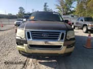 ✅ 2007 Ford Explorer Eddie Bauer • VIN: 1FMEU74EX7UA40867 • Lot: 70993795. Wystawiony na Copart z przebiegiem 204 293 mil. Bezpłatny archiwum sprzedaży aukcyjnych z USA i szczegółowy raport historii pojazdu na DreamBid. Zdjęcie 5.