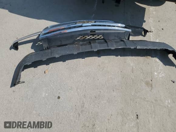 ✅ 2006 Chevrolet Silverado 1500 LT1 • VIN: 2GCEK13T961130173 • Lot: 69500414. Wystawiony na Copart z przebiegiem 195 532 mil mil. Skorzystaj z bezpłatnego archiwum sprzedaży aukcyjnych z USA i zobacz szczegółowy raport historii pojazdu na DreamBid. Zdjęcie 12.