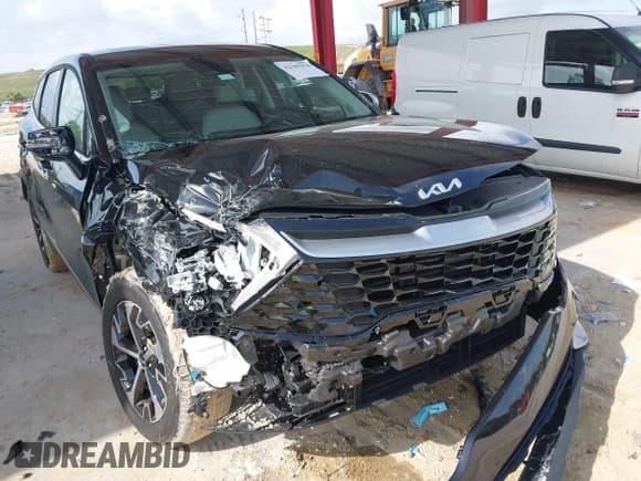 ✅ 2025 Kia Sportage EX • VIN: 5XYK33DF1SG303401 • Лот: 42387978. Опубликован ранее на IAAI с пробегом 2 884 миль. Бесплатный доступ к архиву аукционных продаж из США и подробный отчёт об истории автомобиля на DreamBid. Изображение 6.