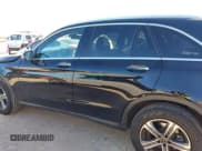 ✅ 2018 Mercedes-Benz GLC 300 • VIN: WDC0G4JB7JV059080 • Lot: 43679165. Wystawiony na IAAI z przebiegiem 30 709 mil. Bezpłatny archiwum sprzedaży aukcyjnych z USA i szczegółowy raport historii pojazdu na DreamBid. Zdjęcie 14.