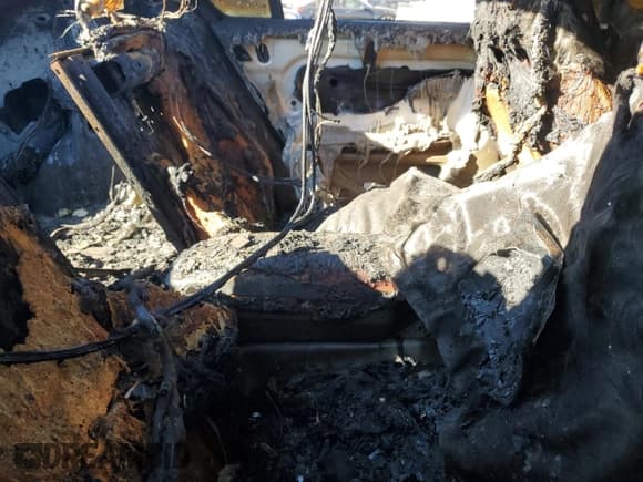 ✅ 2014 Chevrolet Volt • VIN: 1G1RD6E40EU150838 • Лот: 80443314. Опубликован ранее на Copart с пробегом Не указан. Бесплатный доступ к архиву аукционных продаж из США и подробный отчёт об истории автомобиля на DreamBid. Изображение 10.