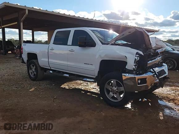 ✅ 2015 Chevrolet Silverado 2500HD LT • VIN: 1GC1KVEG8FF643056 • Лот: 90825615. Опубликован ранее на Copart с пробегом 148 563 миль. Бесплатный доступ к архиву аукционных продаж из США и подробный отчёт об истории автомобиля на DreamBid. Изображение 14.