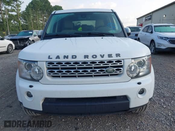 ✅ 2011 Land Rover LR4 Lux • VIN: SALAK2D40BA586681 • Lot: 42725921. Listed on IAAI with 180,374 mi. Free auction sales archive from the USA and detailed vehicle history report at DreamBid. Image 6.