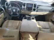 ✅ 2010 GMC Sierra 1500 SLE • VIN: 3GTRKVE32AG242089 • Lot: 90108405. Listed on Copart with 173,853 mi. Free auction sales archive from the USA and detailed vehicle history report at DreamBid. Image 8.