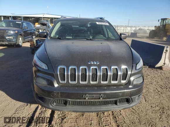 ✅ 2014 Jeep Cherokee Latitude • VIN: 1C4PJLCB9EW212958 • Lot: 82667645. Listed on Copart with 174,188 mi. Free auction sales archive from the USA and detailed vehicle history report at DreamBid. Image 5.