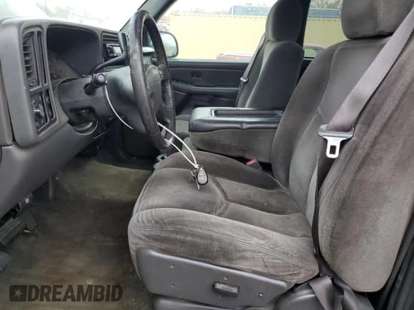 ✅ 2005 Chevrolet Silverado 1500 LS • VIN: 1GCEC19Z35Z294517 • Лот: 90684555. Опубликован ранее на Copart с пробегом 214 131 миль. Бесплатный доступ к архиву аукционных продаж из США и подробный отчёт об истории автомобиля на DreamBid. Изображение 7.