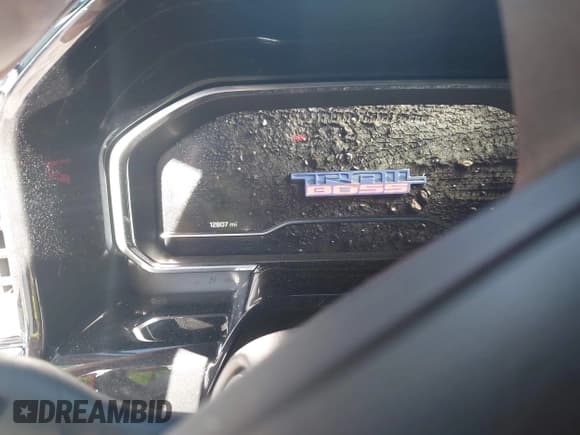 ✅ 2025 Chevrolet Silverado 1500 LT Trail Boss • VIN: 3GCUKFED5SG116805 • Лот: 43346155. Опубликован ранее на IAAI с пробегом 12 807 миль. Бесплатный доступ к архиву аукционных продаж из США и подробный отчёт об истории автомобиля на DreamBid. Изображение 7.