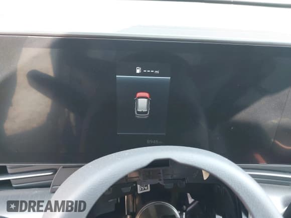 ✅ 2025 Hyundai Kona SEL • VIN: KM8HB3AB6SU307646 • Lot: 43621100. Listed on IAAI with 8,945 mi. Free auction sales archive from the USA and detailed vehicle history report at DreamBid. Image 7.