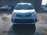 ✅ 2020 Toyota Sienna LE Auto Access Seat • VIN: 5TDKZ3DC0LS052900 • Lot: 41940962. Listed on IAAI with 70,095 mi. Free auction sales archive from the USA and detailed vehicle history report at DreamBid. Image 13.