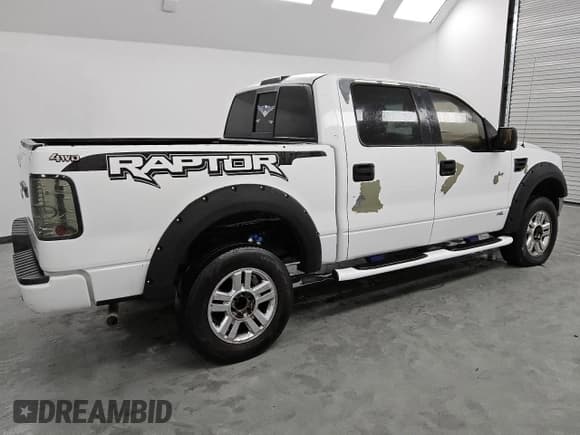 ✅ 2005 Ford F-150 XLT • VIN: 1FTPW12575KD45422 • Lot: 55288725. Listed on Copart with 318,218 mi. Free auction sales archive from the USA and detailed vehicle history report at DreamBid. Image 3.