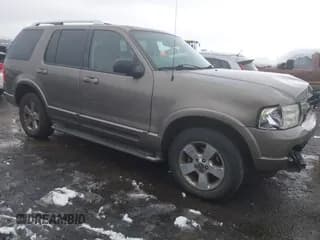 ✅ 2003 Ford Explorer Limited • VIN: 1FMDU75WX3UB01017 • Lot: 43817997. Wystawiony na IAAI z przebiegiem Nie podano. Bezpłatny archiwum sprzedaży aukcyjnych z USA i szczegółowy raport historii pojazdu na DreamBid. Zdjęcie 1.
