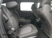 ✅ 2015 Chevrolet Traverse LT • VIN: 1GNKRGKD6FJ379670 • Lot: 60660374. Wystawiony na Copart z przebiegiem 137 662 mil. Bezpłatny archiwum sprzedaży aukcyjnych z USA i szczegółowy raport historii pojazdu na DreamBid. Zdjęcie 11.
