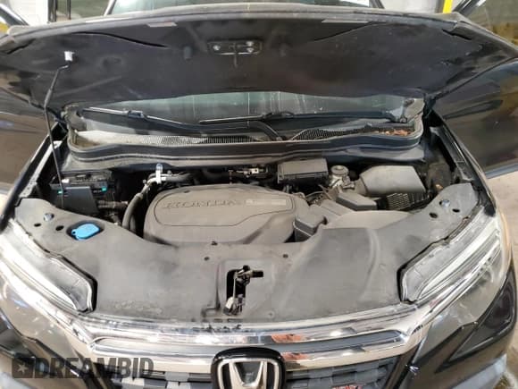 ✅ 2017 Honda Ridgeline Sport • VIN: 5FPYK3F1XHB019058 • Лот: 85290285. Опубликован ранее на Copart с пробегом Не указан. Бесплатный доступ к архиву аукционных продаж из США и подробный отчёт об истории автомобиля на DreamBid. Изображение 11.