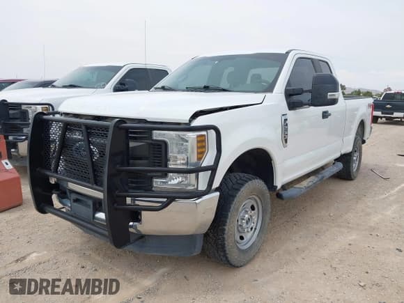 ✅ 2019 Ford F-250 XL • VIN: 1FT7X2B6XKEC89613 • Lot: 42256834. Listed on IAAI with 80,066 mi. Free auction sales archive from the USA and detailed vehicle history report at DreamBid. Image 17.