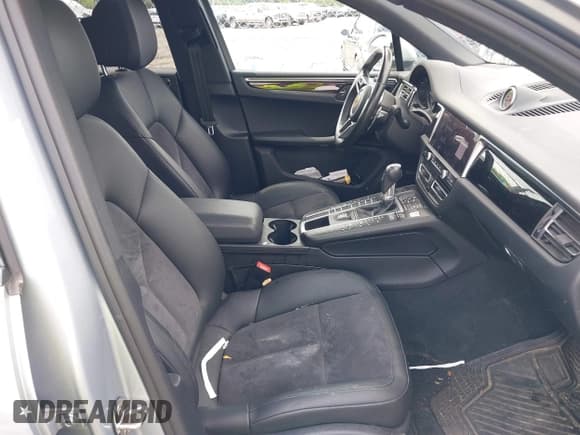 ✅ 2021 Porsche Macan • VIN: WP1AA2A55MLB14277 • Lot: 42278230. Wystawiony na IAAI z przebiegiem 62 086 mil. Bezpłatny archiwum sprzedaży aukcyjnych z USA i szczegółowy raport historii pojazdu na DreamBid. Zdjęcie 5.