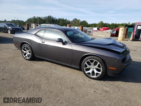 ✅ 2015 Dodge Challenger SXT Plus • VIN: 2C3CDZBG8FH775378 • Lot: 41369303. Wystawiony na Copart z przebiegiem 140 148 mil. Bezpłatny archiwum sprzedaży aukcyjnych z USA i szczegółowy raport historii pojazdu na DreamBid. Zdjęcie 4.