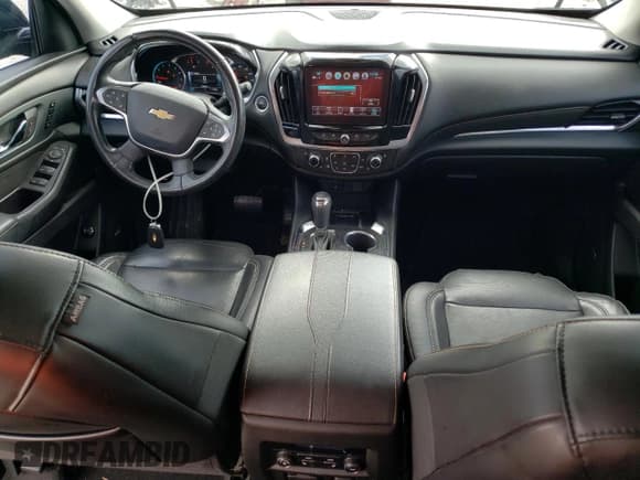 ✅ 2018 Chevrolet Traverse Premier • VIN: 1GNERKKW5JJ154182 • Lot: 70745164. Wystawiony na Copart z przebiegiem 132 546 mil. Bezpłatny archiwum sprzedaży aukcyjnych z USA i szczegółowy raport historii pojazdu na DreamBid. Zdjęcie 8.