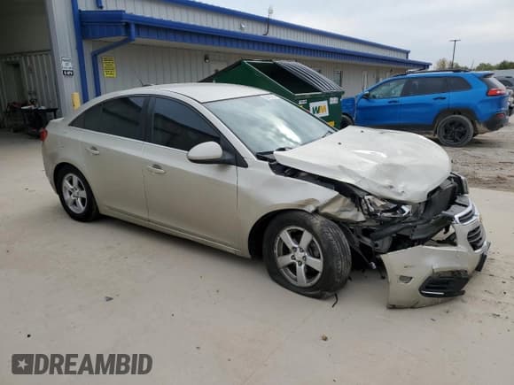 ✅ 2016 Chevrolet Cruze LT • VIN: 1G1PE5SB4G7206122 • Lot: 82483565. Listed on Copart with Not provided. Free auction sales archive from the USA and detailed vehicle history report at DreamBid. Image 4.