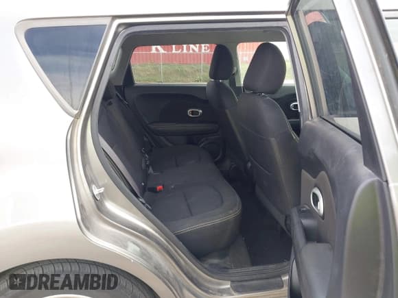 ✅ 2016 Kia Soul + • VIN: KNDJP3A50G7387825 • Лот: 43335400. Опубликован ранее на IAAI с пробегом 109 881 миль. Бесплатный доступ к архиву аукционных продаж из США и подробный отчёт об истории автомобиля на DreamBid. Изображение 8.