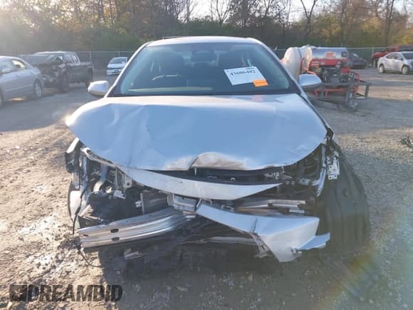 ✅ 2024 Toyota Corolla LE • VIN: 5YFB4MDEXRP108865 • Lot: 43606482. Wystawiony na IAAI z przebiegiem 37 176 mil. Bezpłatny archiwum sprzedaży aukcyjnych z USA i szczegółowy raport historii pojazdu na DreamBid. Zdjęcie 13.