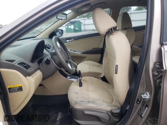 ✅ 2012 Hyundai Accent GLS • VIN: KMHCU4AE1CU084437 • Лот: 74152044. Опубликован ранее на Copart с пробегом 215 447 миль. Бесплатный доступ к архиву аукционных продаж из США и подробный отчёт об истории автомобиля на DreamBid. Изображение 7.