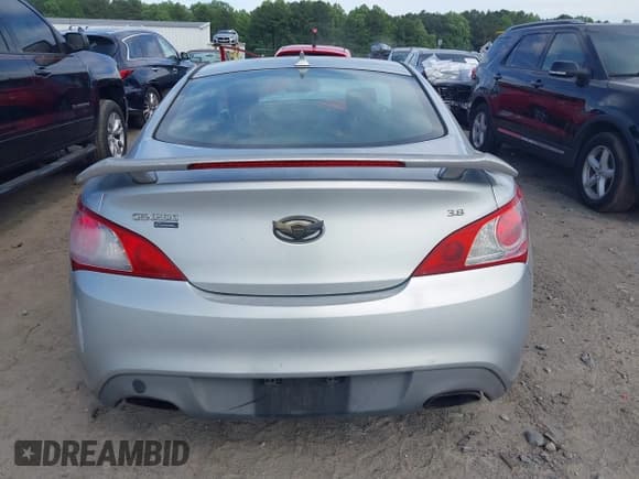 ✅ 2012 Hyundai Genesis Coupe Grand Touring • VIN: KMHHU6KH6CU078224 • Lot: 42296970. Wystawiony na IAAI z przebiegiem 219 828 mil. Bezpłatny archiwum sprzedaży aukcyjnych z USA i szczegółowy raport historii pojazdu na DreamBid. Zdjęcie 17.