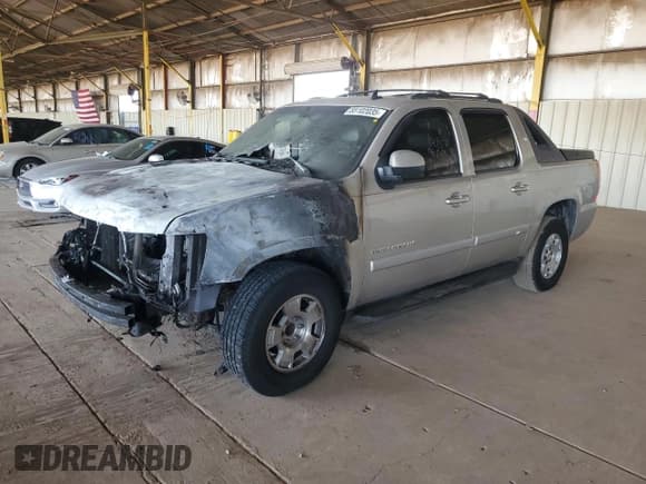 ✅ 2008 Chevrolet Avalanche 1LT • VIN: 3GNEC12088G243778 • Лот: 85102035. Опубликован ранее на Copart с пробегом Не указан. Бесплатный доступ к архиву аукционных продаж из США и подробный отчёт об истории автомобиля на DreamBid. Изображение 1.