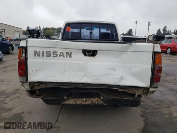 ✅ 1993 Nissan Frontier • VIN: 1N6SD11S9PC352714 • Lot: 82547445. Wystawiony na Copart z przebiegiem 235 497 mil. Bezpłatny archiwum sprzedaży aukcyjnych z USA i szczegółowy raport historii pojazdu na DreamBid. Zdjęcie 6.